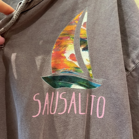 Light sweater with sail boat - Picture 2 of 4